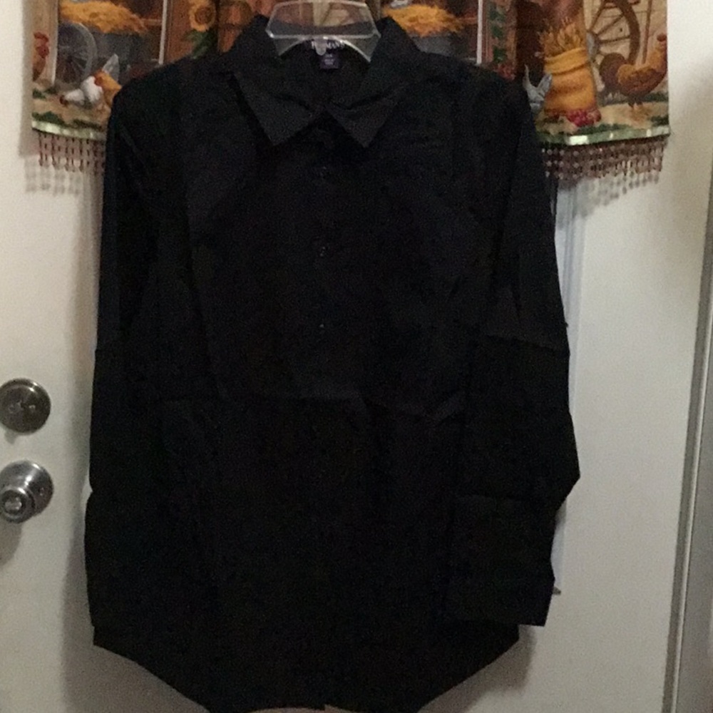“Roamans” Button Down Front Shirt NWOT